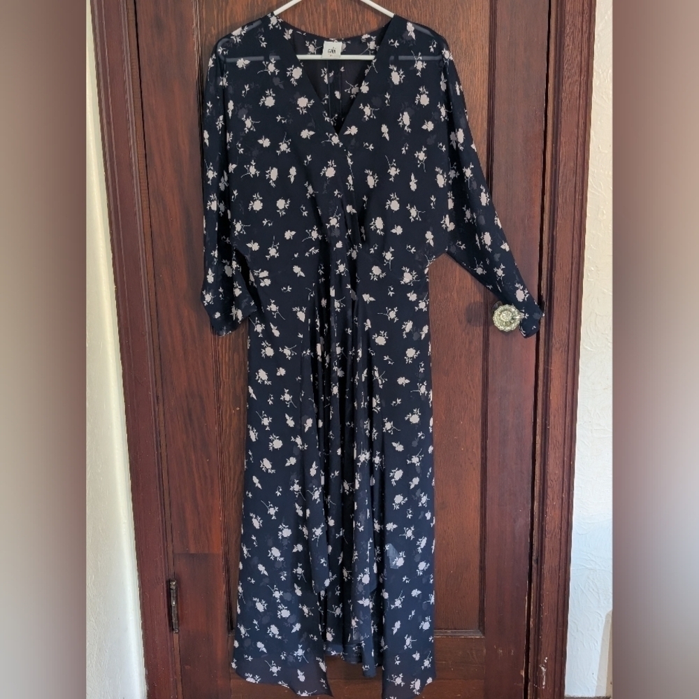Cabi Size 14 Dream Dress  Navy Floral Sheer With Slip